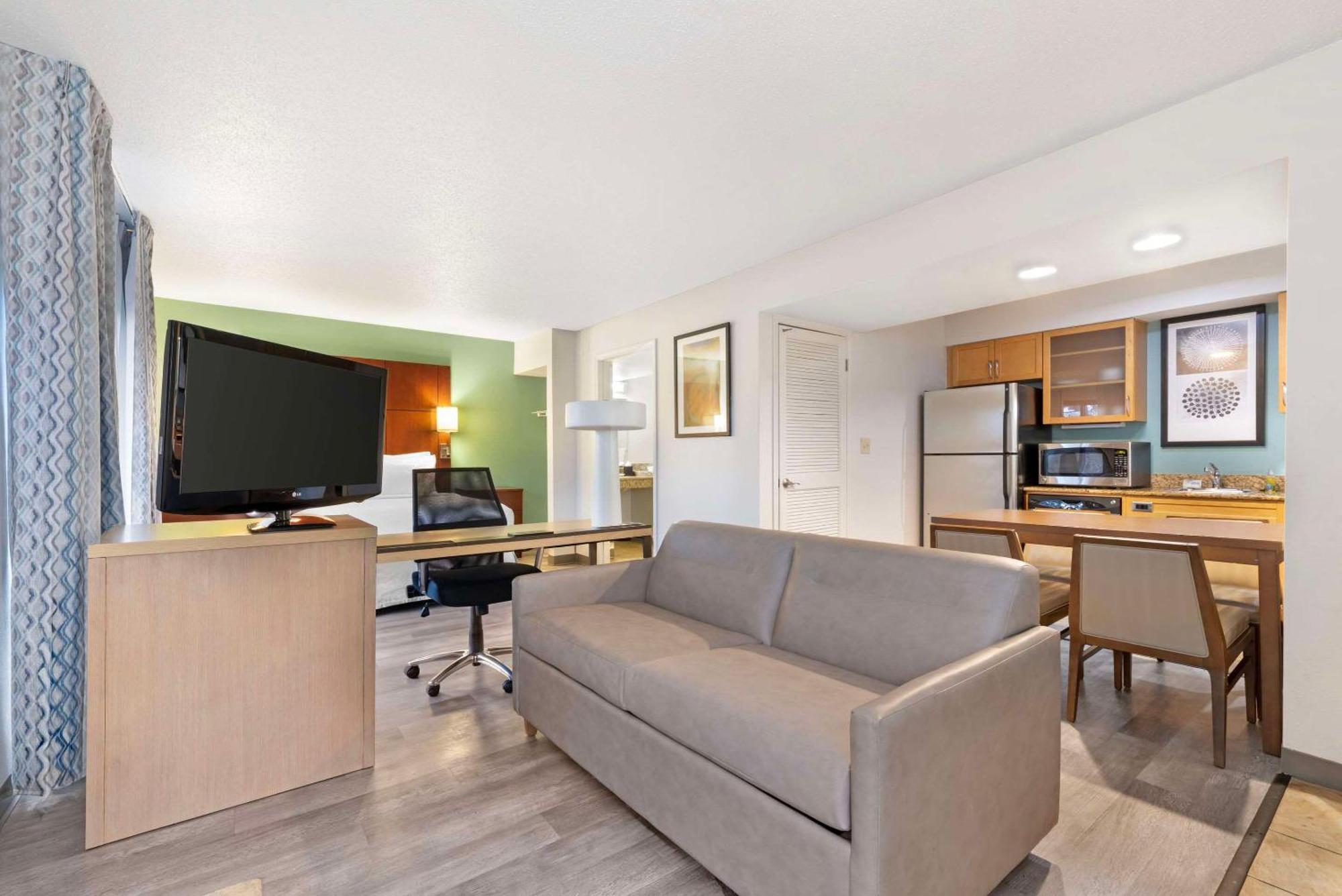 Mainstay Suites St Louis - Galleria Richmond Heights Eksteriør bilde