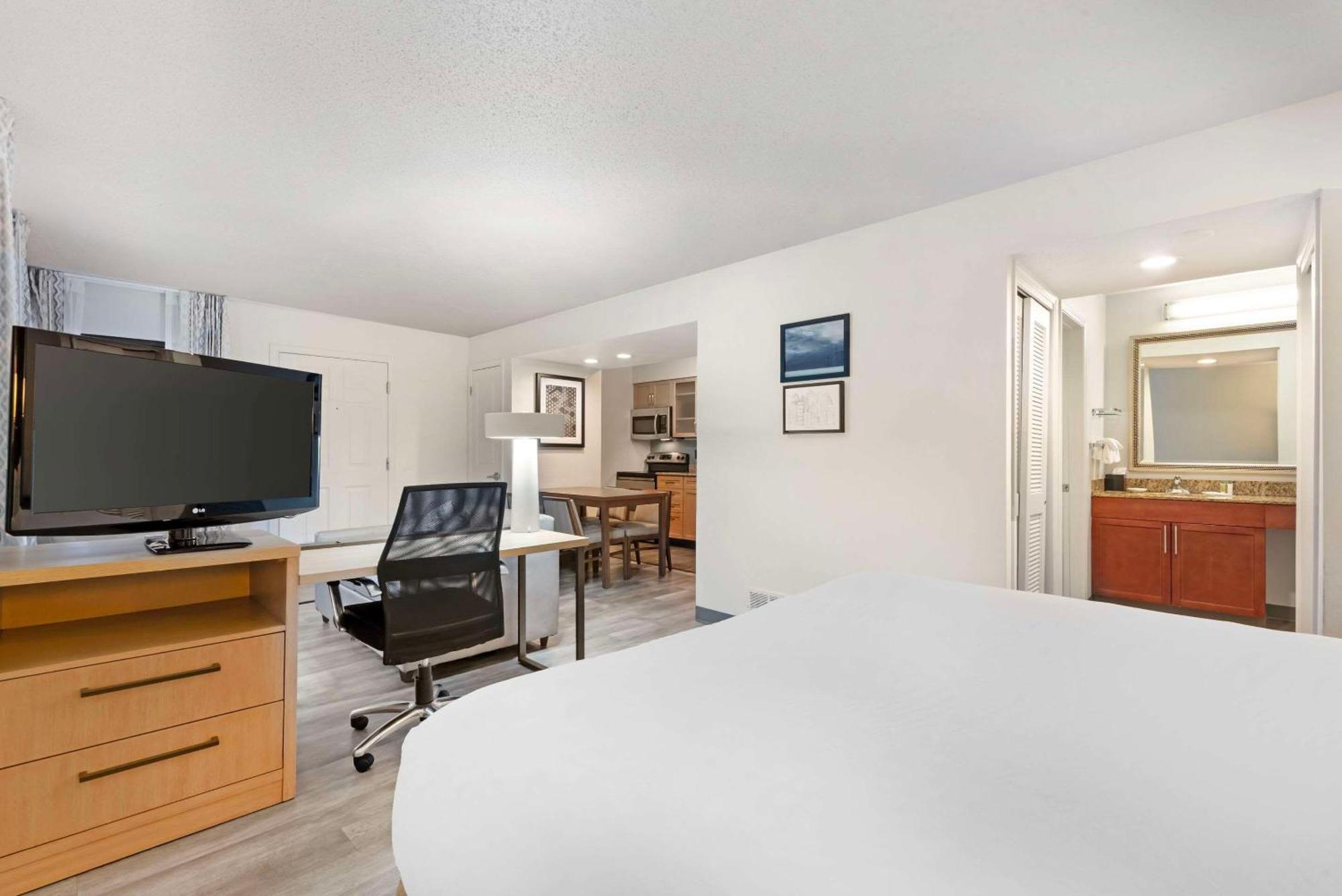 Mainstay Suites St Louis - Galleria Richmond Heights Eksteriør bilde