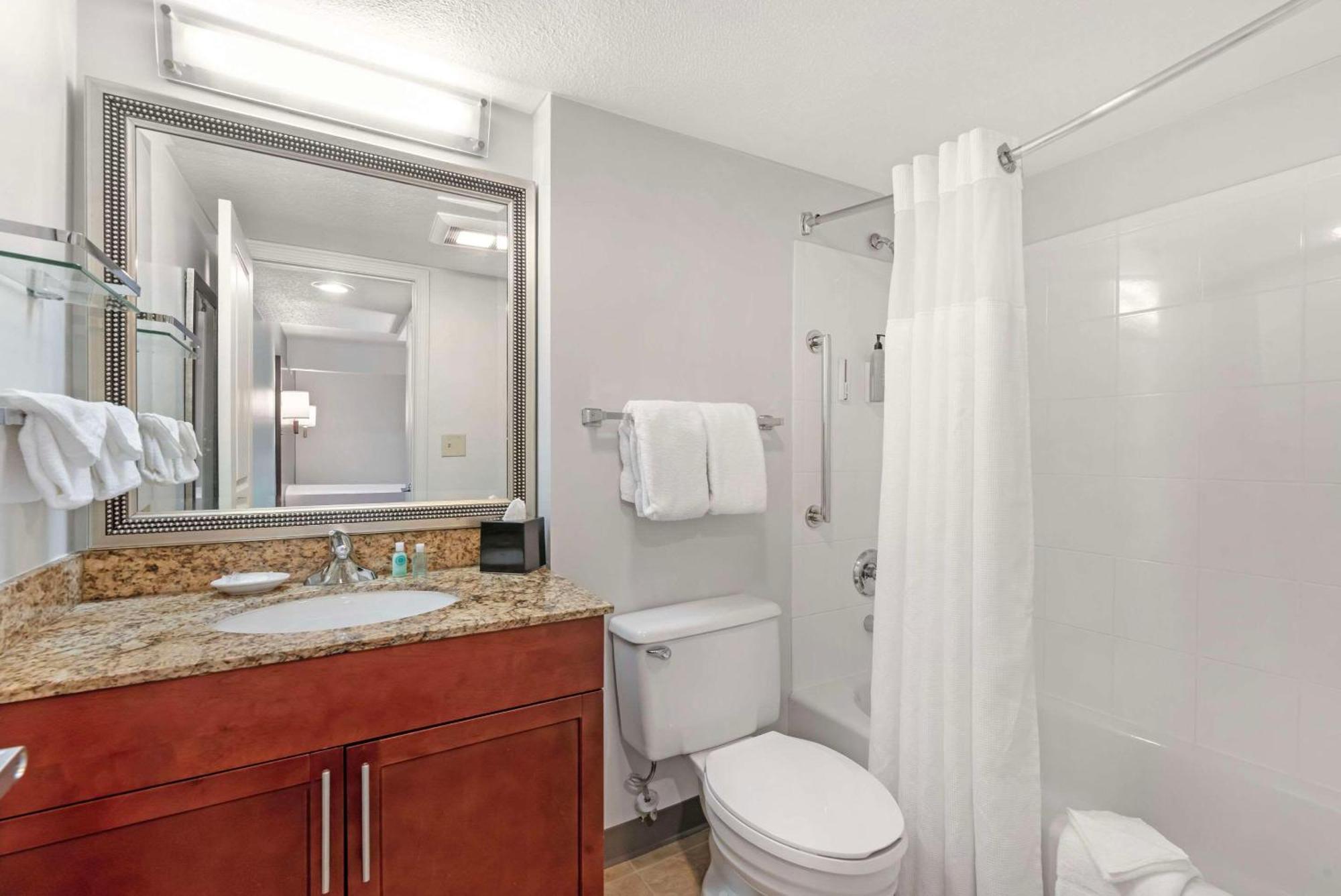 Mainstay Suites St Louis - Galleria Richmond Heights Eksteriør bilde