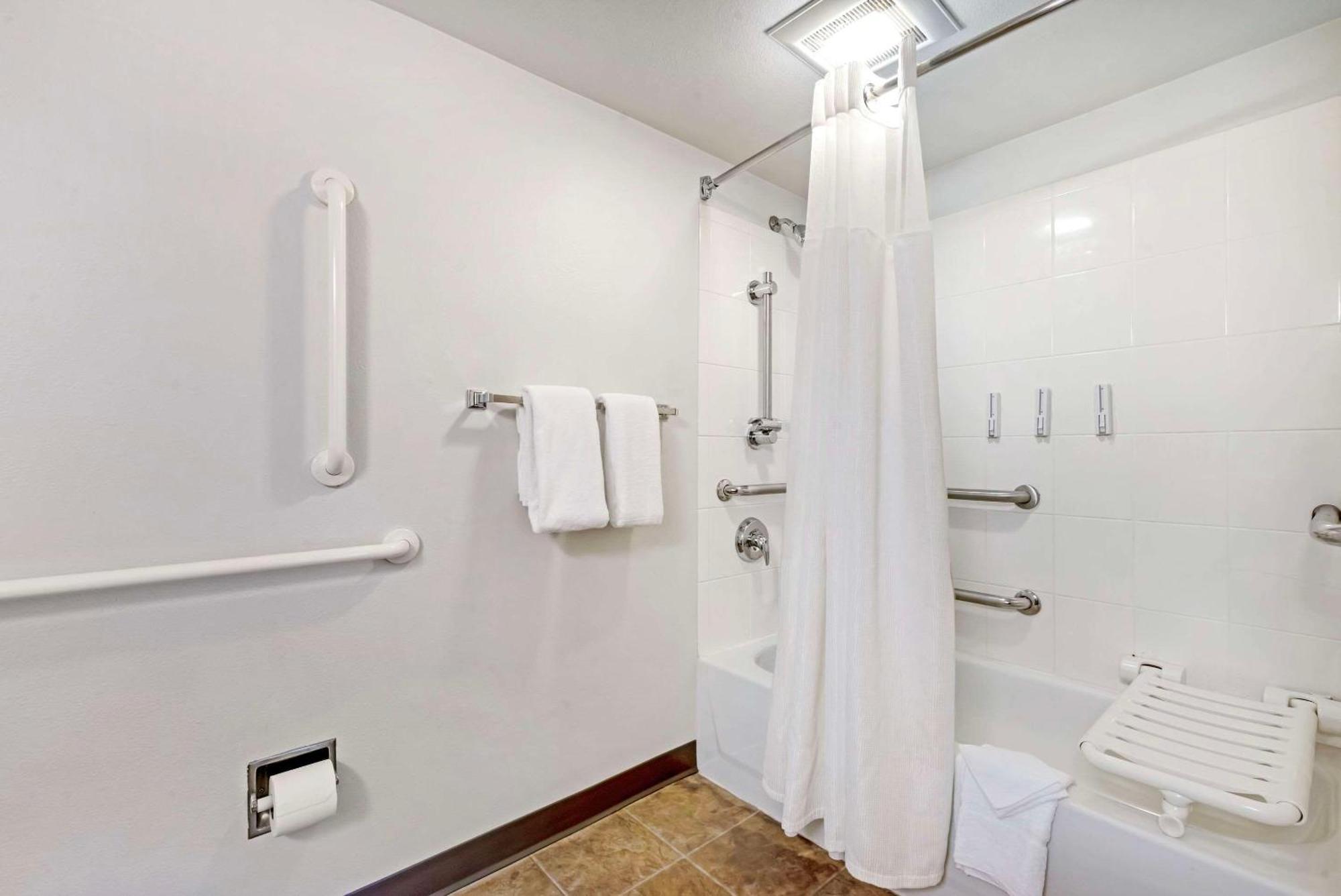 Mainstay Suites St Louis - Galleria Richmond Heights Eksteriør bilde